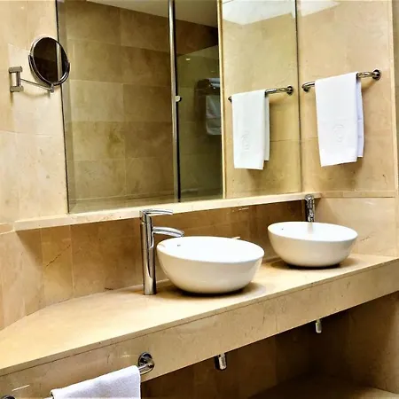 Villa De Luxe 5***** Golf - Piscine Chauffee - Cinema - Billard Mogan