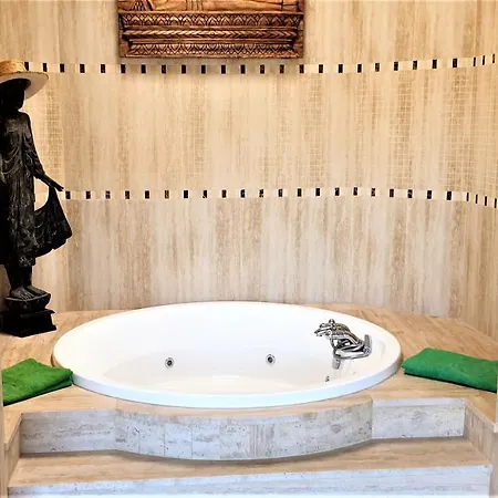 Villa De Luxe 5***** Golf - Piscine Chauffee - Cinema - Billard *