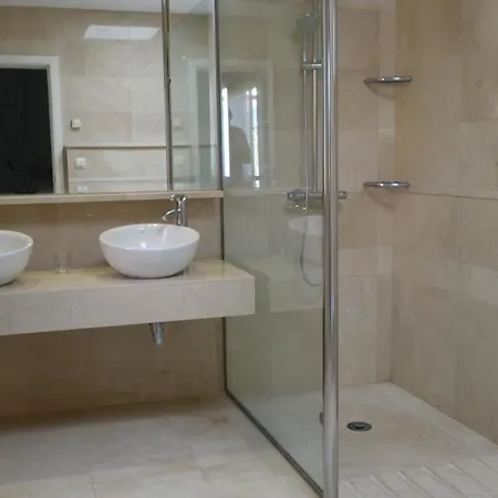 빌라 De Luxe 5***** Golf - Piscine Chauffee - Cinema - Billard *